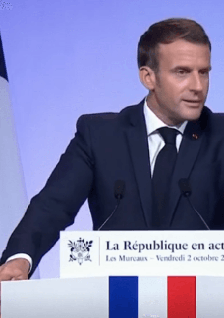 image : Emmanuel Macron à la tribune